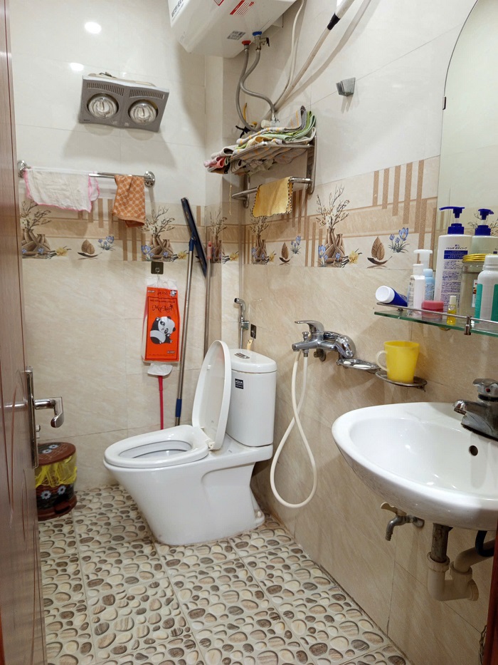 BÁN NHÀ MẶT ĐƯỜNG 3,5 TẦNG - TRUNG TÂM PHỐ CHỢ ĐÔN, HẢI PHÒNG - VỊ TRÍ ĐẮC ĐỊA, KINH DOANH SẦM UẤT
